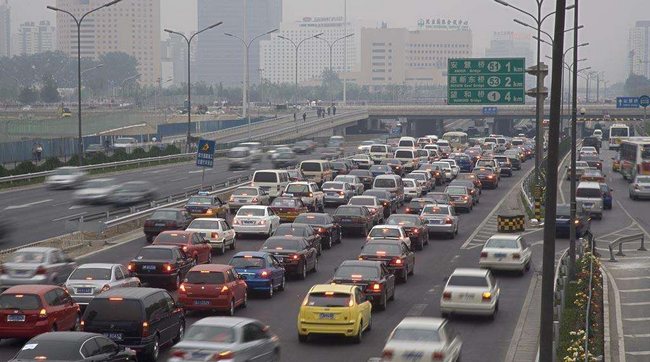 2017年，我國(guó)汽車銷量達(dá)2887.9萬(wàn)輛