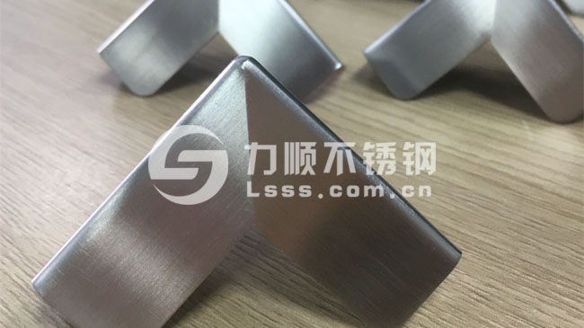 力順不銹鋼拉絲板試樣成功，獲得客戶認可